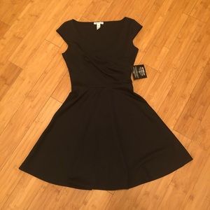 Nylone black skater dress